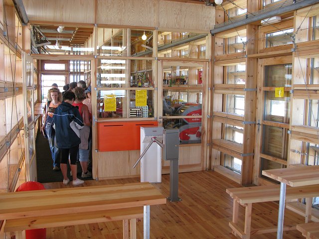 img00068.jpg
