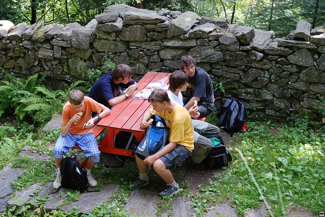 img00084.jpg